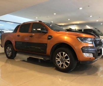 Ford Everest XLS AT 2014 - Bán Ford Everest XLS AT, 2014 màu ghi vàng, xe cực đẹp, chính hãng Ford