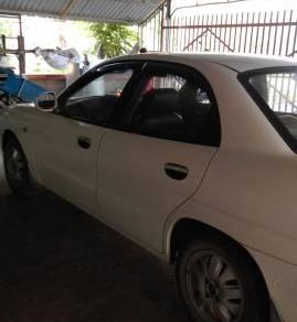 Daewoo Nubira 2003 - Cần bán gấp Daewoo Nubira 2003, màu trắng, giá chỉ 118 triệu