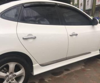 Hyundai Avante 1.6AT  2011 - Cần bán Hyundai Avante 1.6AT 2011, màu trắng chính chủ, giá chỉ 389 triệu