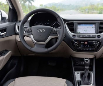 Hyundai Accent 1.4 MT 2018 - Cần bán Hyundai Accent 1.4 MT đời 2018, màu trắng