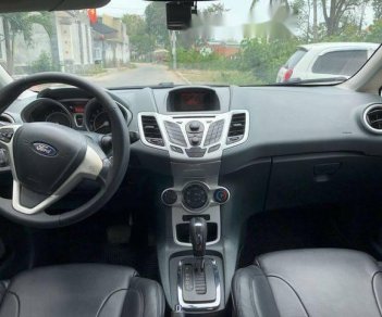 Ford Fiesta   2013 - Bán Ford Fiesta năm 2013, màu bạc còn mới