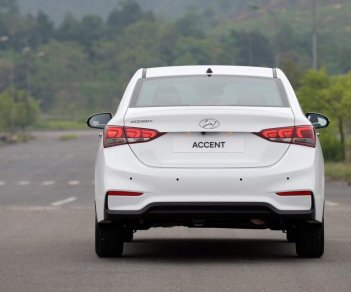 Hyundai Accent 1.4 MT 2018 - Cần bán Hyundai Accent 1.4 MT đời 2018, màu trắng