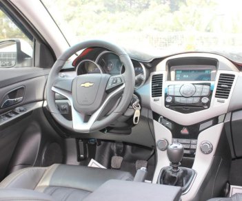Chevrolet Cruze LT 1.6MT 2017 - Chevrolet Cruze LT 1.6 2017, số sàn, bản E, siêu lướt 4xxx km