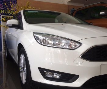 Ford Focus Trend 2018 - Bán Focus 1.5 Ecoboost, 580 triệu, KM dán phim, camera de