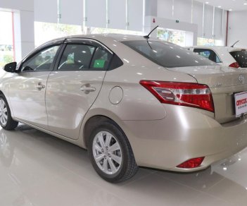 Toyota Vios 1.5E 2017 - Cần bán Toyota Vios 1.5 E năm 2017, màu vàng, DK tư nhân sang tên nhanh gọn