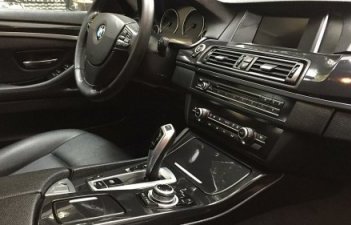 BMW 5 Series 520i 2015 - Bán BMW 5 Series 520i đời 2015, màu trắng