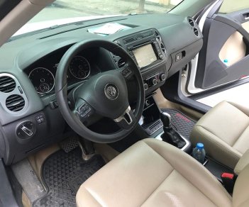 Volkswagen Tiguan 2011 - Cần bán Volkswagen Tiguan đời 2012, màu trắng, nhập khẩu giá cạnh tranh