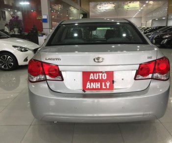 Daewoo Lacetti SE 1.6 MT 2010 - Bán xe Daewoo Lacetti SE 1.6 MT đời 2010, màu bạc, nhập khẩu nguyên chiếc, giá chỉ 305 triệu