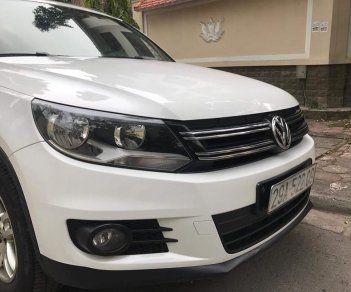 Volkswagen Tiguan 2011 - Cần bán Volkswagen Tiguan đời 2012, màu trắng, nhập khẩu giá cạnh tranh