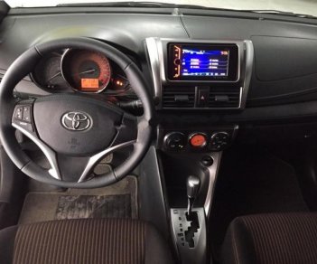 Toyota Yaris 1.3G 2015 - Bán Toyota Yaris 1.3 G sản xuất 2015, màu trắng, nhập khẩu