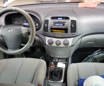 Hyundai Avante 1.6 MT 2011 - Bán Hyundai Avante 1.6MT màu đen VIP, số sàn, sản xuất 2011 một chủ