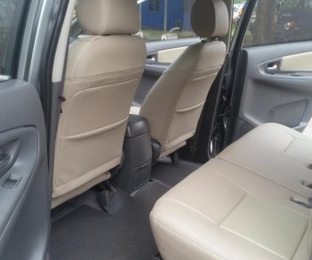 Toyota Innova 2.0E 2012 - Bán Toyota Innova 2.0E đời 2012, màu ghi