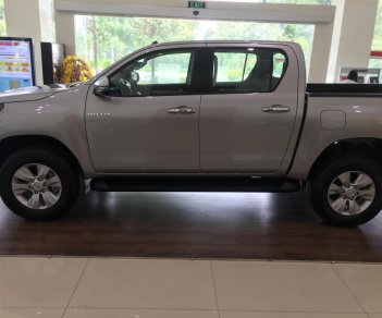 Toyota Hilux G 2017 - Bán Hilux G mới 100% có xe giao ngay, hỗ trợ vay 80%