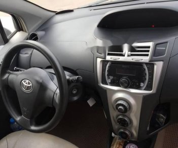 Toyota Yaris 2008 - Cần bán lại xe Toyota Yaris năm 2008, màu bạc số tự động, 370 triệu