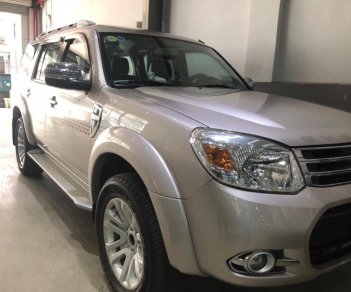 Ford Everest 2014 - Bán gấp Ford Everest số tự động. 07 chỗ, đăng ký lần đầu tháng 9/2016