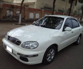 Daewoo Lanos  SX 2001 - Bán ô tô Daewoo Lanos SX đời 2001, màu trắng  