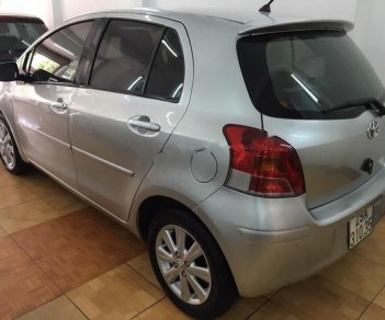 Toyota Yaris 1.5 2011 - Cần bán xe Toyota Yaris 1.5 năm 2011, màu bạc, nhập khẩu