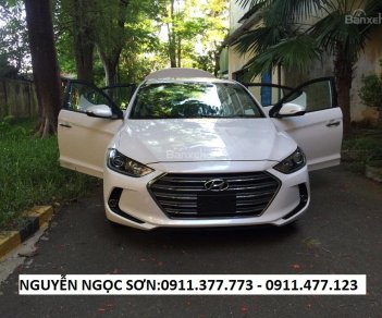 Hyundai Elantra  1.6 MT 2017 - "Siêu giảm" Bán xe Hyundai Elantra Đà Nẵng, giá 549 triệu trả góp 90% xe, LH Ngọc Sơn: 0911.377.773