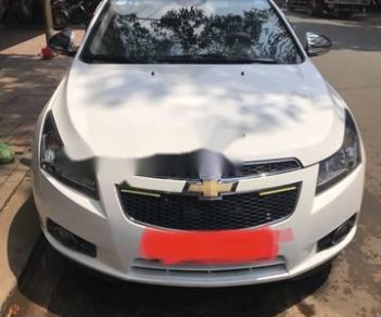 Chevrolet Cruze   LS 2014 - Cần bán gấp Chevrolet Cruze LS đời 2014, màu trắng xe gia đình, giá chỉ 365 triệu