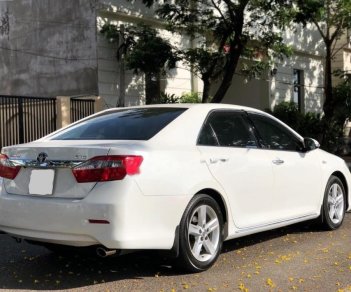 Toyota Camry 2.5 Q 2013 - Bán Toyota Camry 2.5 Q năm sản xuất 2013, màu trắng 