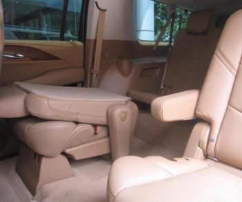 Cadillac Escalade ESV Platium 2016 - Bán Cadillac Escalade ESV Platium 2016 màu đen, xe mới