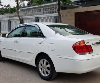 Toyota Camry 3.0 AT 2005 - Bán Toyota Camry 3.0 năm 2005, màu trắng chính chủ, 385tr