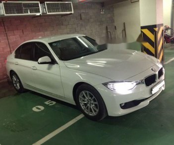 BMW 3 Series 320i  2015 - Bán BMW 3 Series 320i năm sản xuất 2015, màu trắng, xe nhập