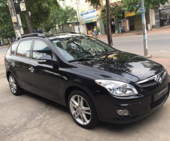 Hyundai i30 CW 2009 - Cần bán Hyundai i30 CW sản xuất 2009, màu đen, nhập khẩu nguyên chiếc