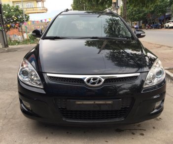 Hyundai i30 CW 2009 - Cần bán Hyundai i30 CW sản xuất 2009, màu đen, nhập khẩu nguyên chiếc