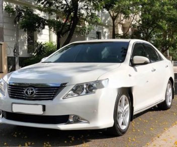 Toyota Camry   2.5 Q 2013 - Cần bán gấp Toyota Camry 2.5 Q sản xuất năm 2013, màu trắng, giá tốt