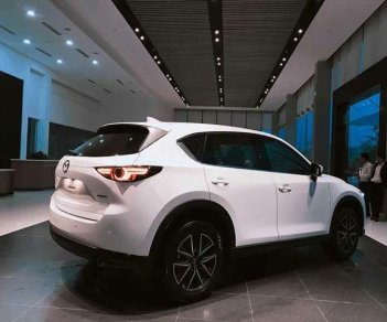 Mazda CX 5 2.0 2018 - Cần bán Mazda CX 5 2.0 đời 2018, màu trắng, xe nhập, giá 899tr