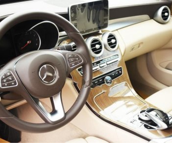 Mercedes-Benz C class C250 Exclusive 2017 - Cần bán Mercedes C250 Exclusive đời 2017, màu xanh
