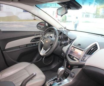 Chevrolet Cruze  1.8 LTZ  2017 - Bán xe Chevrolet Cruze 1.8 LTZ đời 2017, màu đỏ chính chủ, giá 569tr