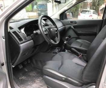 Ford Ranger 4x4  2014 - Bán ô tô Ford Ranger 4x4 sản xuất năm 2014, màu bạc số sàn