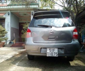 Nissan Grand livina 2011 - Bán xe Nissan Grand livina sản xuất năm 2011, màu bạc, giá tốt