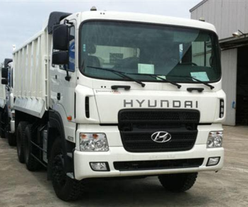 Hyundai HD  270 2016 - Bán xe ben Hyundai HD270 nhập khẩu từ Hàn Quốc đời 2016, màu trắng