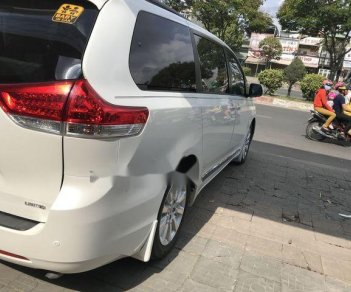 Toyota Sienna 2013 - Bán xe Toyota Sienna 2013, màu trắng