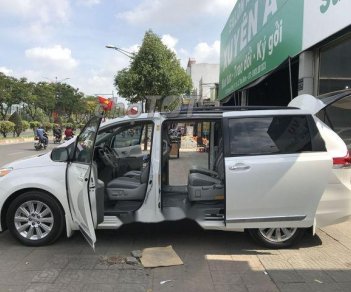 Toyota Sienna 2013 - Bán xe Toyota Sienna 2013, màu trắng