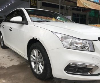 Chevrolet Cruze 1.6 MT 2016 - Bán Chevrolet Cruze 1.6 MT năm sản xuất 2016, màu trắng  