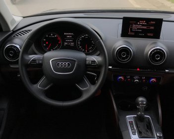Audi A3   AT  2013 - Bán Audi A3 AT năm 2013 giá cạnh tranh