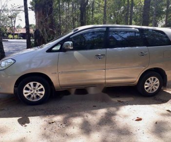 Toyota Innova 2010 - Cần bán xe Toyota Innova đời 2010, số sàn, giá cạnh tranh