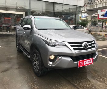 Toyota Fortuner V 2017 - Bán Toyota Fortuner 2.7V - máy xăng 2 cầu, đã qua sử dụng chính hãng, hotline: 0898.16.8118