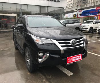 Toyota Fortuner 2.7V (4x2) 2017 - Bán Toyota Fortuner 2.7V 4x2 - Màu đen, máy xăng 1 cầu, đã qua sử dụng chính hãng, hotline: 0898.16.8118