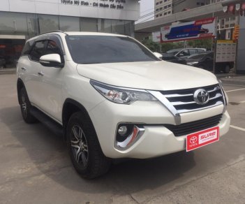 Toyota Fortuner 2.7V (4x2) 2017 - Bán Toyota Fortuner 2.7V 4x2 - Màu trắng, máy xăng 1 cầu, đã qua sử dụng chính hãng, hotline: 0898.16.8118