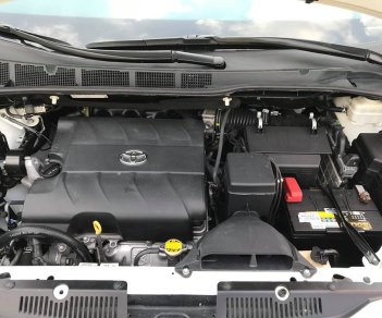 Toyota Sienna 2013 - Bán ô tô Toyota Sienna đời 2013, màu trắng, nhập khẩu nguyên chiếc