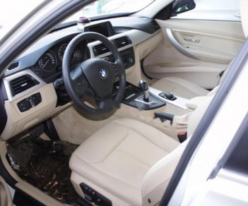 BMW 3 Series 320i 2014 - Cần bán xe BMW 3 Series 320i đời 2014, màu trắng, xe nhập số tự động