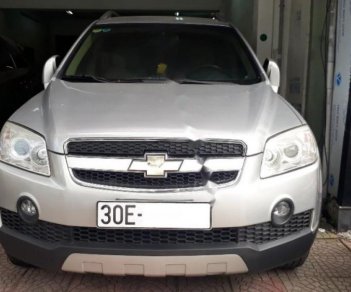 Chevrolet Captiva LT 2007 - Cần bán gấp Chevrolet Captiva LT đời 2007, màu bạc số sàn