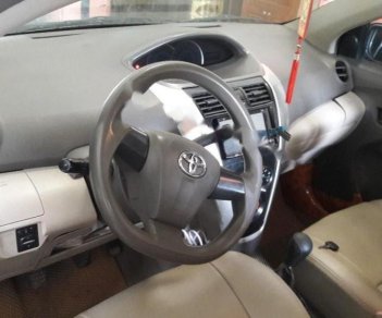 Toyota Vios 1.5E 2011 - Bán Toyota Vios 1.5E 2011, màu bạc