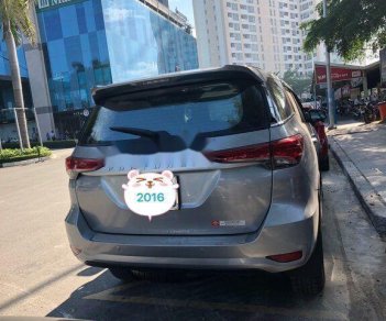 Toyota Fortuner 2016 - Bán xe Toyota Fortuner sản xuất 2016, màu xám