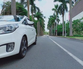 Kia Rondo 2016 - Bán Kia Rondo sản xuất 2016, màu trắng